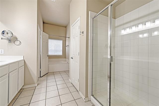 Building Photo - 9378 Park Garden Dr