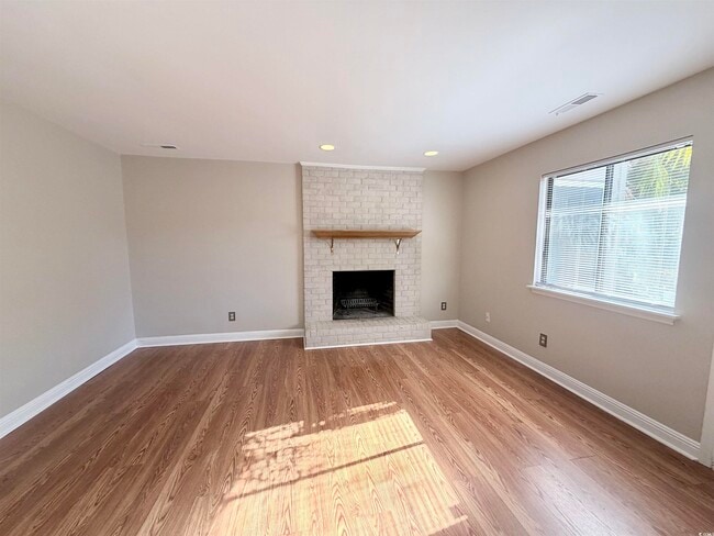 Building Photo - 6517 Valene Ct