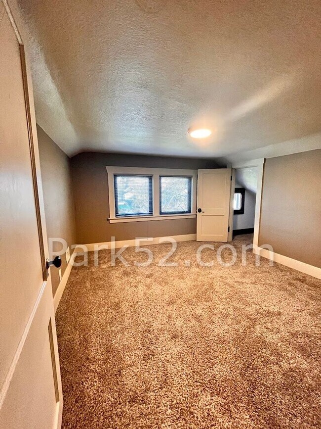 Building Photo - Beautiful Tacoma Single Family Home