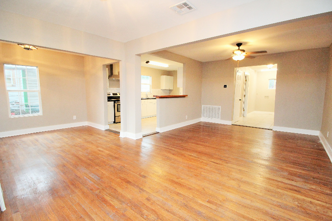 2035 Lamar St - 2035 Lamar St San Antonio TX 78202 | Apartment Finder