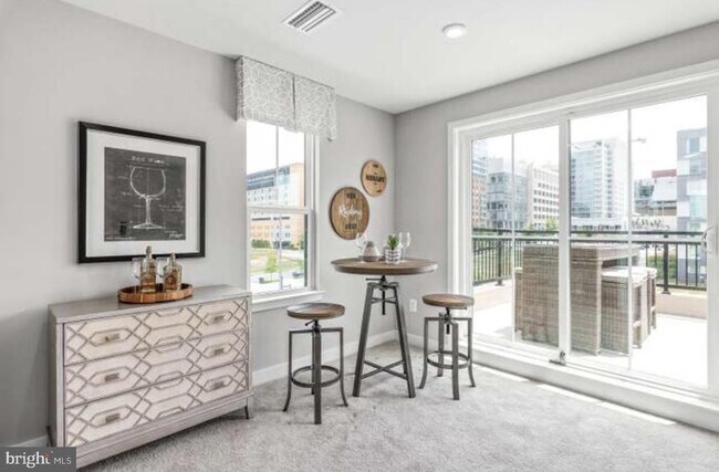 Building Photo - 2926 WATERFRONT Way