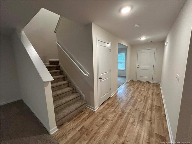 Building Photo - 5864 Panther Dr