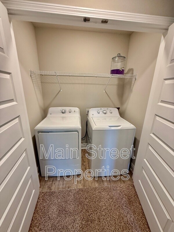 Building Photo - 6029 Royal Port Ct