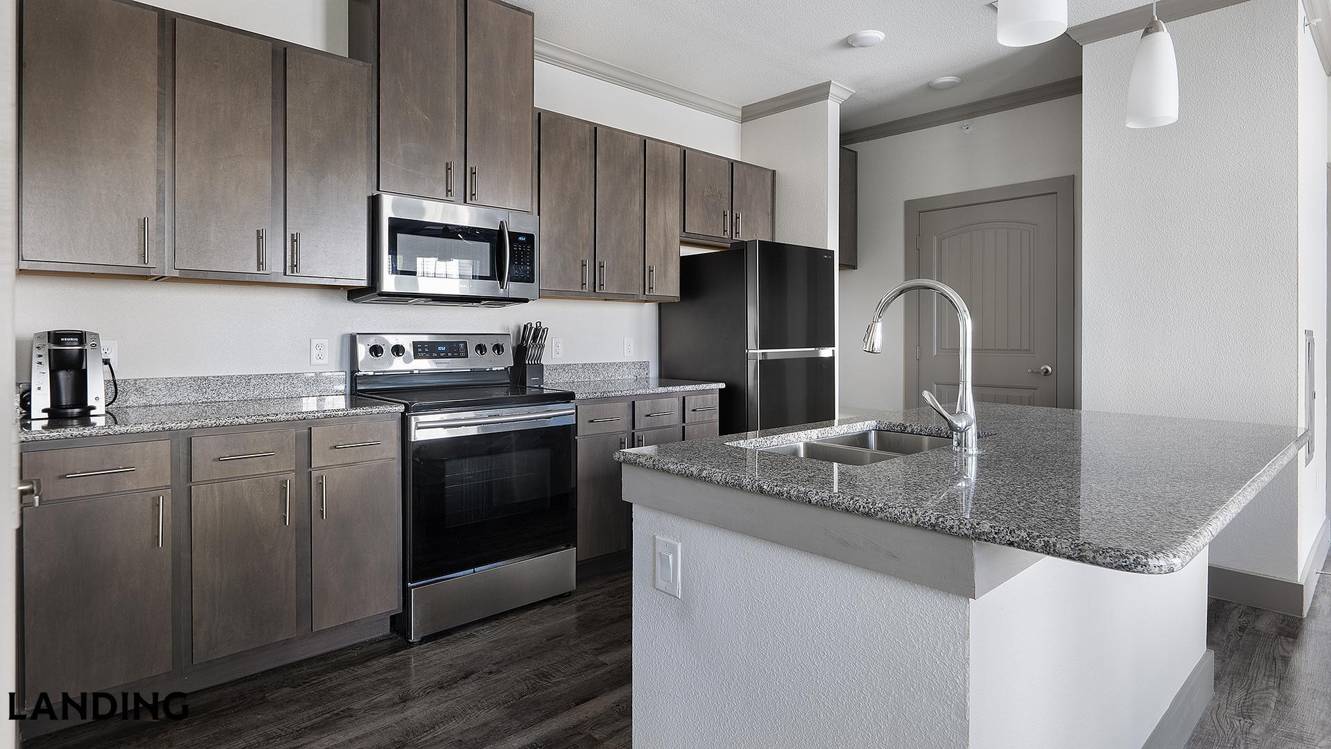 Building Photo - 12500 Shadowglen Trce
