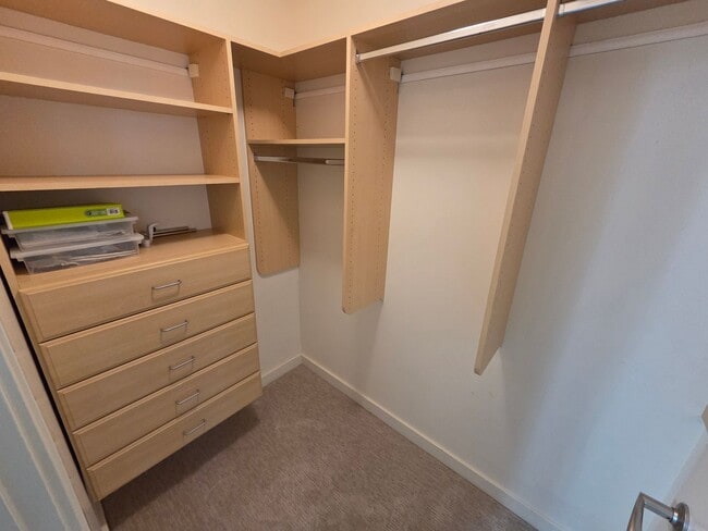 Building Photo - Immaculate Contemporary Living in Kaka‘ako- 2 bedroom, 2 bathroom, 2 covered parking stall, and I...