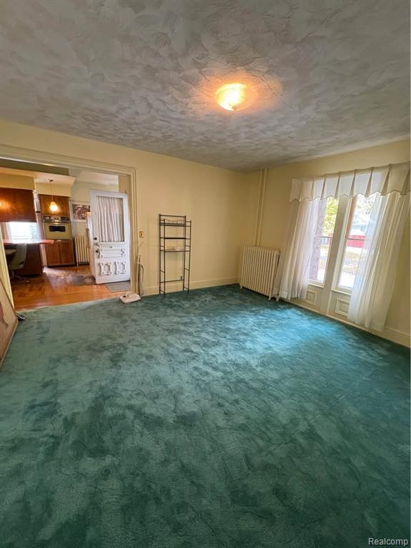 Building Photo - 426 E 4th St