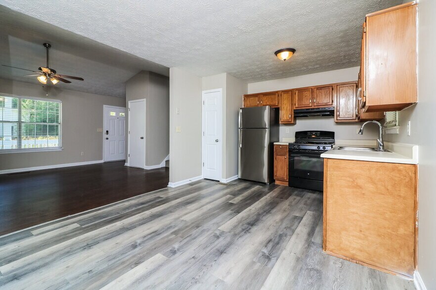 Building Photo - 3884 Welham Green Ct