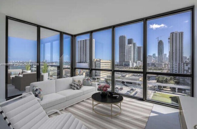 Primary Photo - 1600 NE 1st Ave