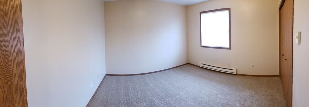 Building Photo - 1008 Dano Cir