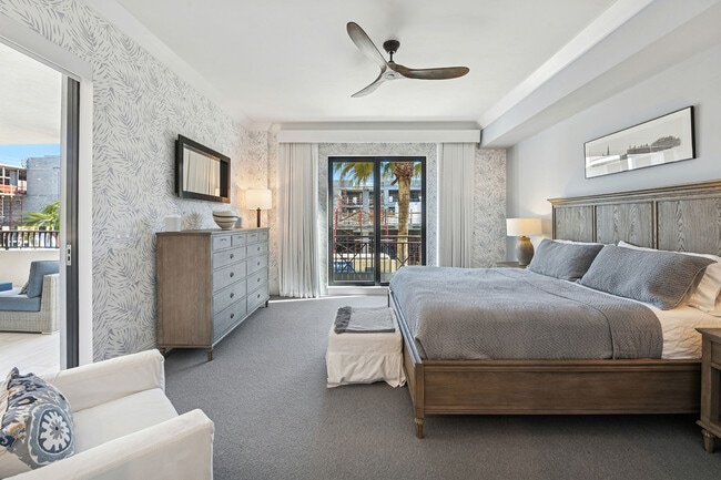 Building Photo - 1135 3rd Ave S