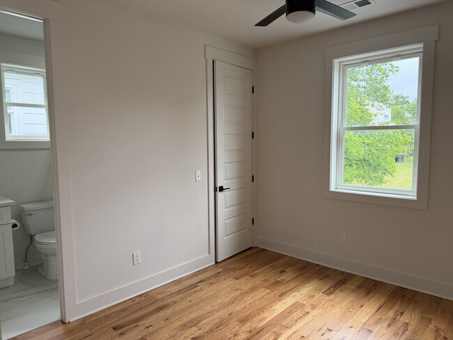 Building Photo - 1602 Litton Ave