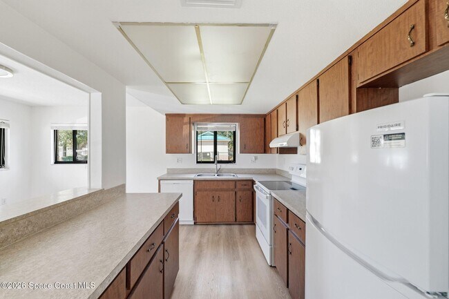 Building Photo - 201 Cocoa Isles Blvd