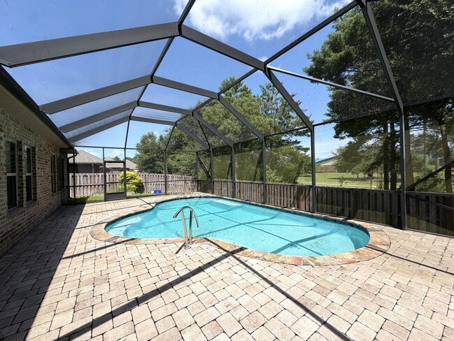 Building Photo - 316 Merlin Ct