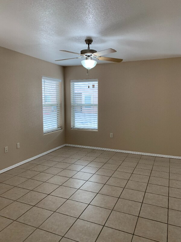 Building Photo - 6345 Reynolds Dr