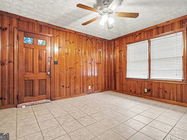 Building Photo - 4568 Austell Powder Springs Rd