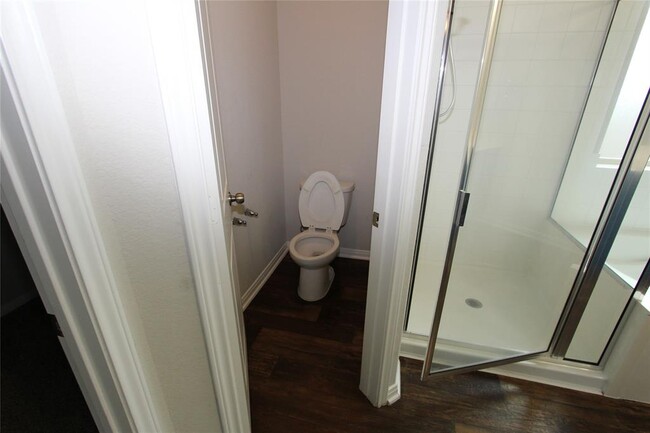 Building Photo - 6634 Hollow Harvest Ln