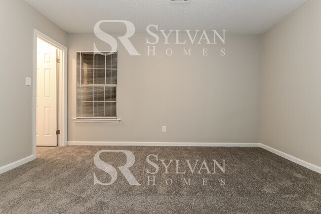 Building Photo - Lovely 3BR 1BA Home