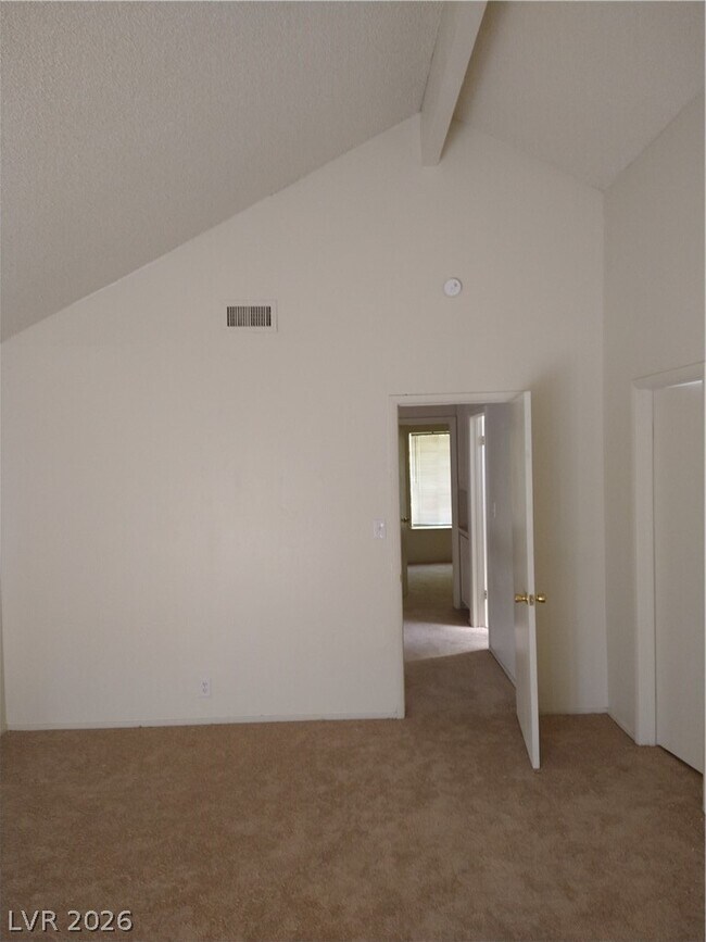 Building Photo - 4760 Woodridge Rd