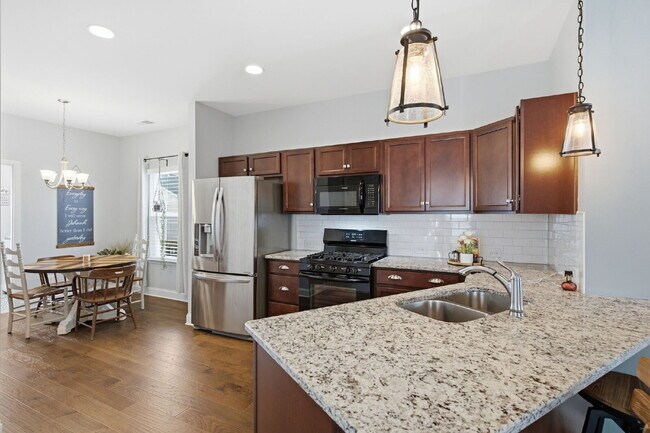 Building Photo - Spacious 3-Bedroom home with main-level office and second level flex/bonus room with resort-style...