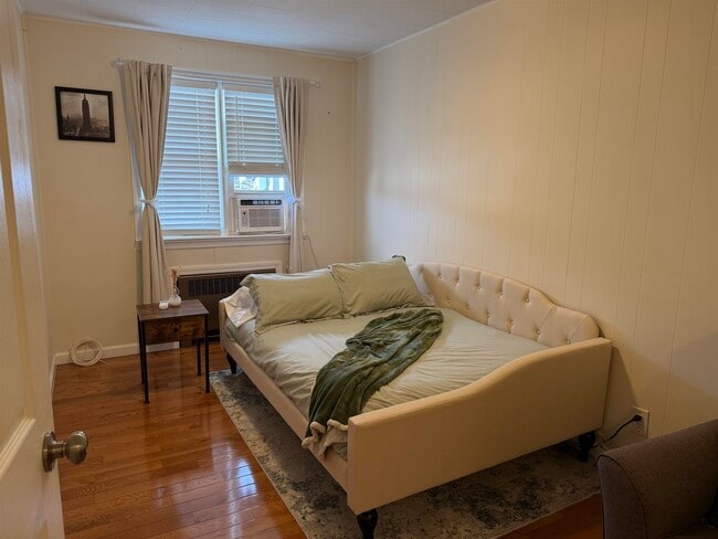 Building Photo - 72 Reservoir Ave