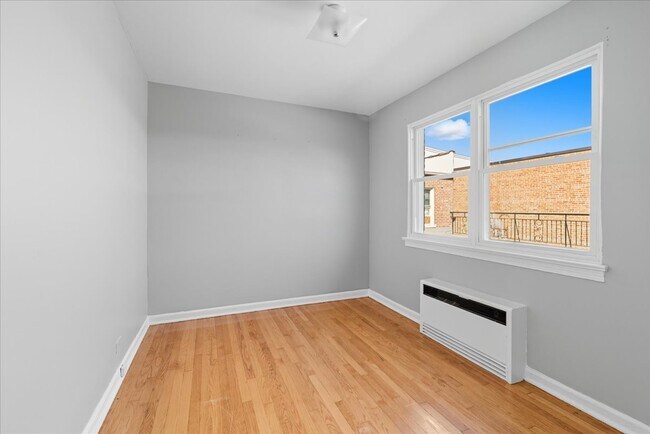 Building Photo - 3302 N Harlem Ave