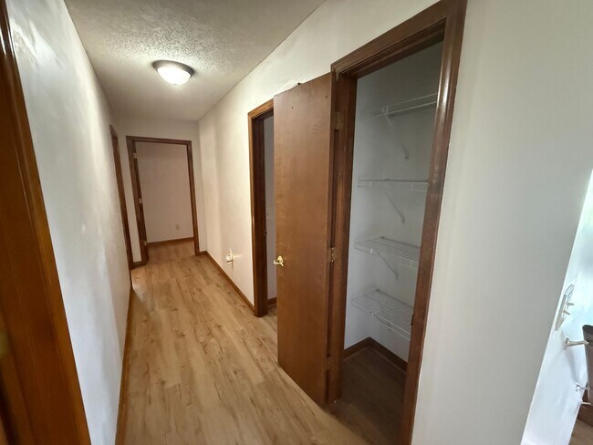 Building Photo - Big on Space. Big on Convenience. Big on Comfort.
