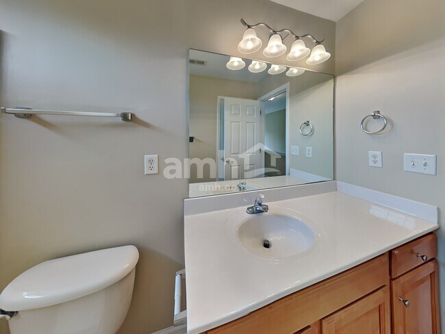 Building Photo - 203 Fledgling Way