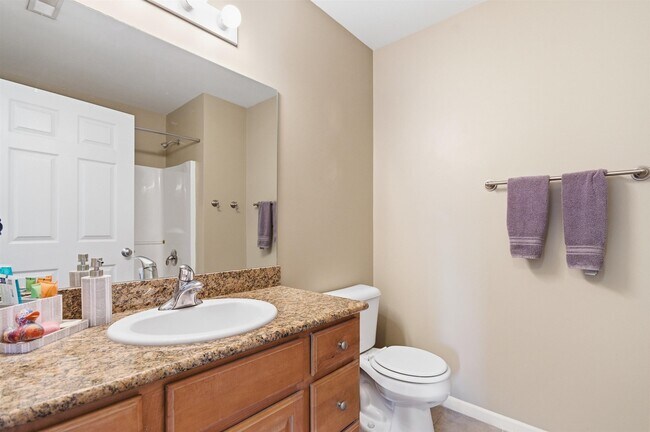 Building Photo - 2233 S Main St