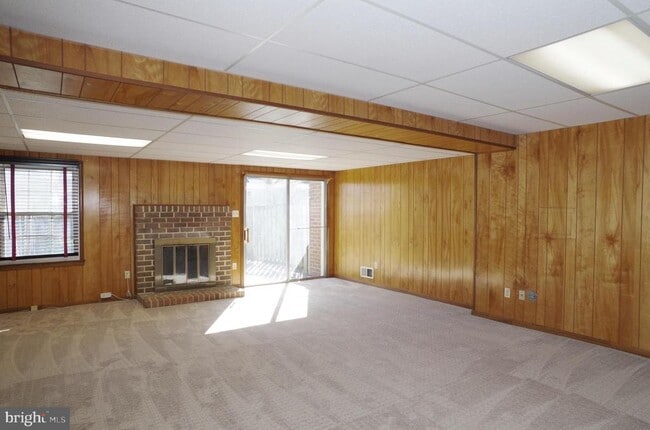 Building Photo - 4492 Ruggles Ct