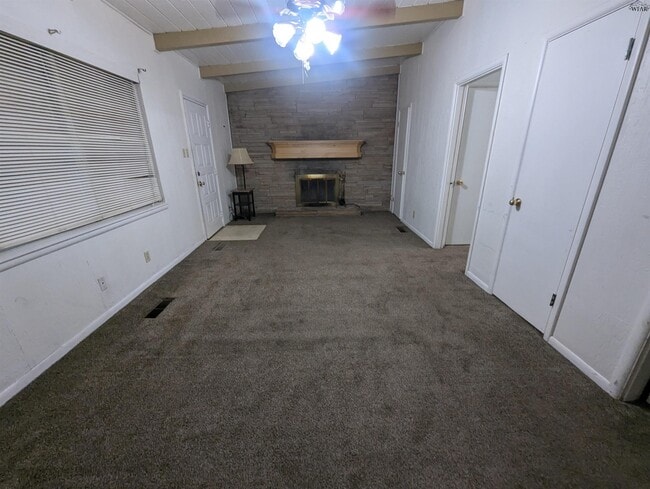 Building Photo - 1706 Katherine Dr