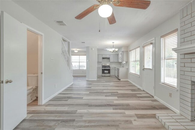 Building Photo - 12713 Modena Trail