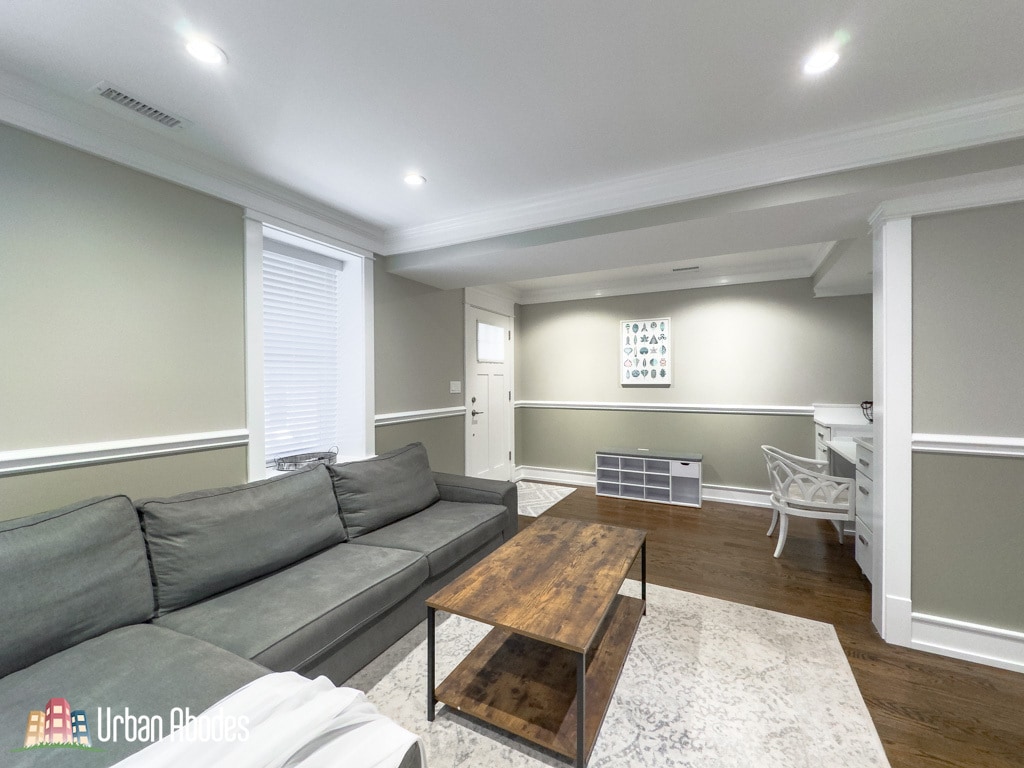 Building Photo - 3453 N Hoyne Ave