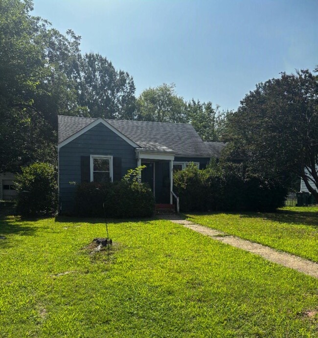 Building Photo - 4803 Eastover Ave