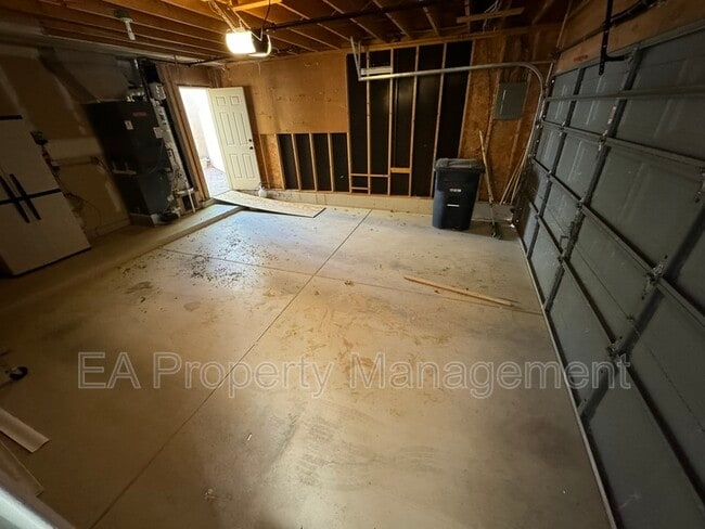 Building Photo - 7576 Keystone Dr NE