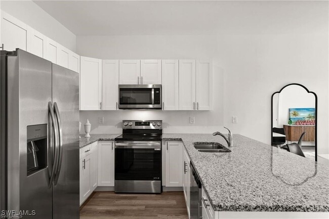 Building Photo - 4730 30th St SW