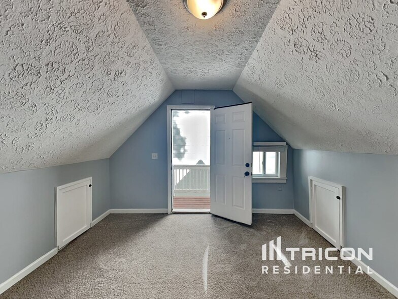 Building Photo - 2851 Forest Wood Dr