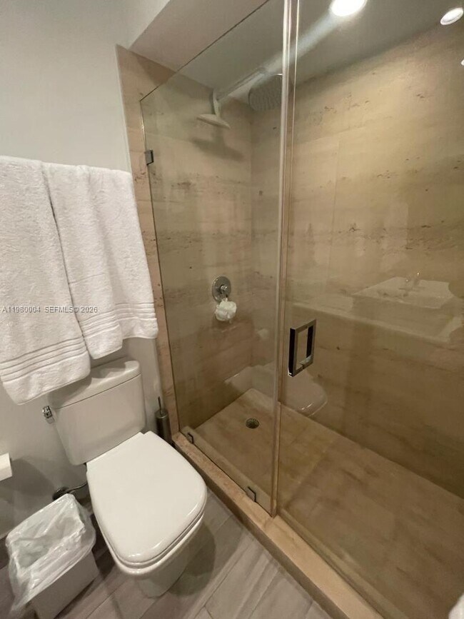 Building Photo - 260 Sunrise Dr