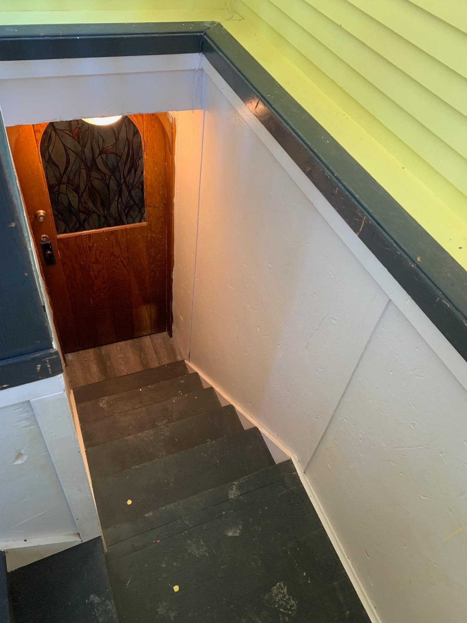 Entry Stairwell - 709 Farlow Ave