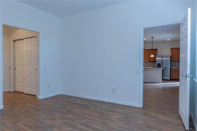Building Photo - 519 Cadiz Dr