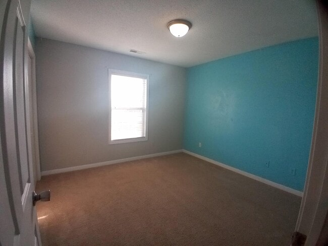 Building Photo - 3525 Drayton Dr