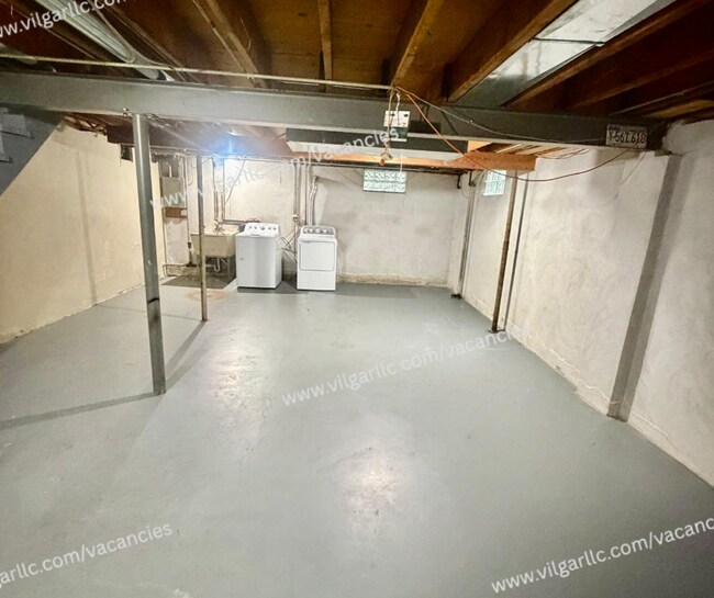 Building Photo - 2721 40th Pl