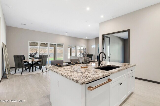 Building Photo - 5504 Edgar Way