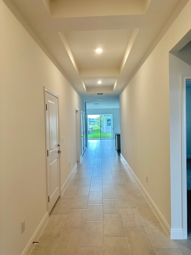 Building Photo - 4874 Shady Pnes Dr