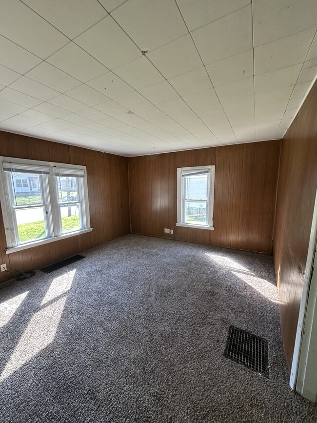 Building Photo - 1531 Johnson Ave