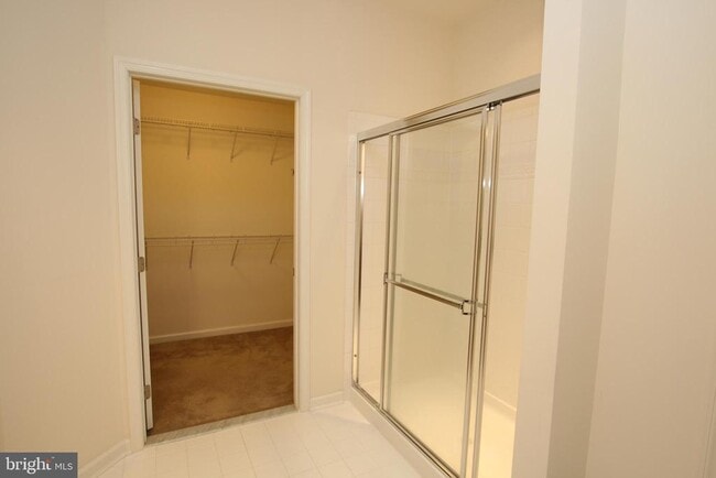 Building Photo - 36401 Ridgeshore Ln