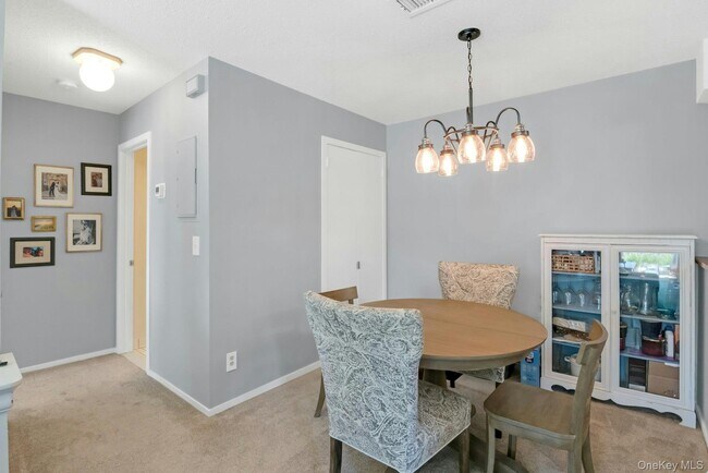 Building Photo - 57 Scenic Vw