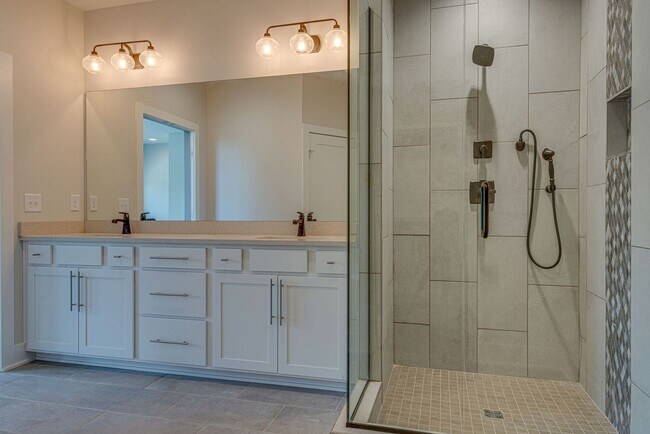 Building Photo - West Nashville Townhome