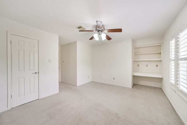 Building Photo - 2214 Cherrytree Ridge Ln