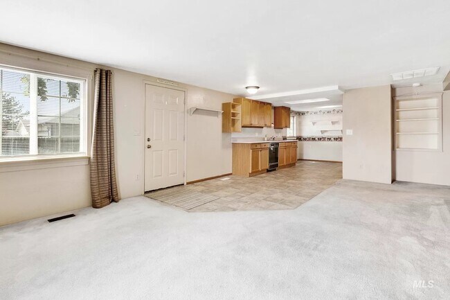 Building Photo - 408 E Greenhurst Rd