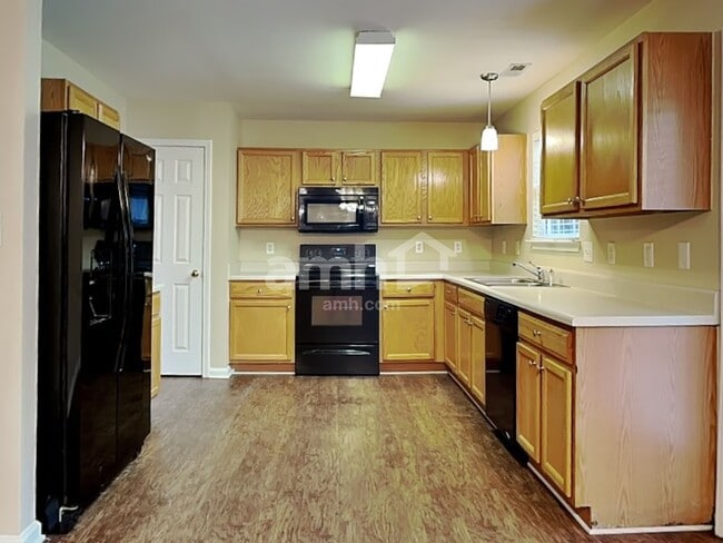 Building Photo - 3961 Tyler Bluff Ln